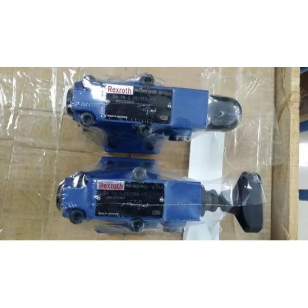 REXROTH 4WE 10 R3X/CG24N9K4 R900598583    Directional spool valves #1 image